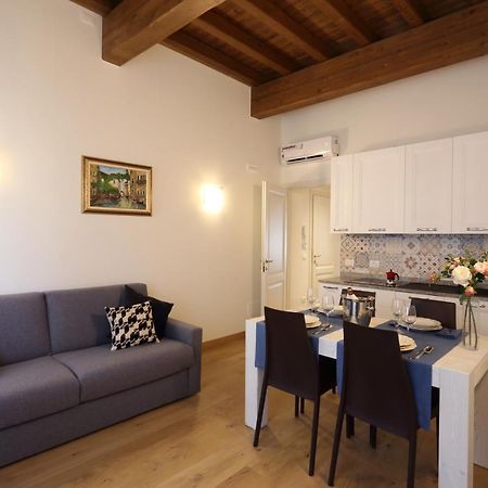 Ca' Del Pittor Apartments - Tiziano Venice Luaran gambar