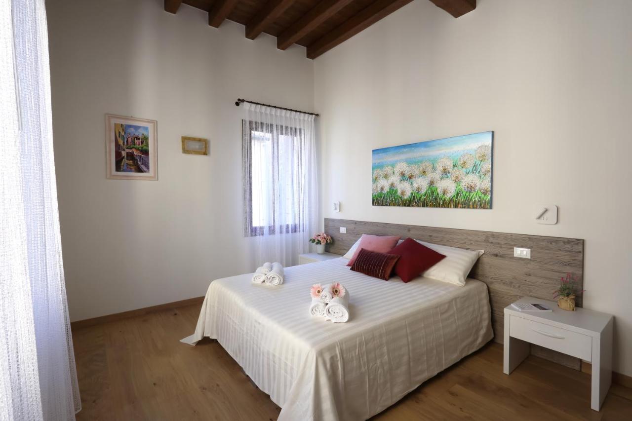 Ca' Del Pittor Apartments - Tiziano Venice Luaran gambar