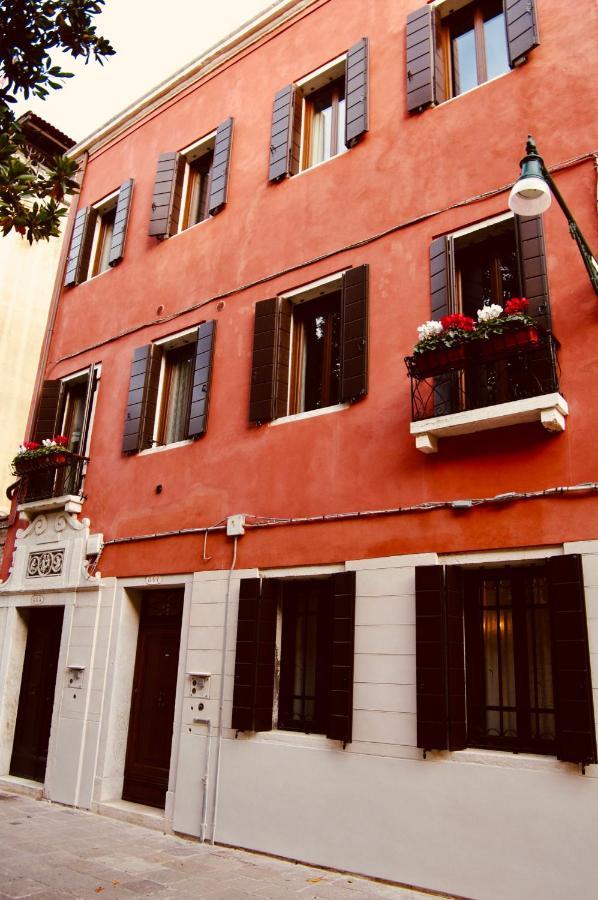 Ca' Del Pittor Apartments - Tiziano Venice Luaran gambar